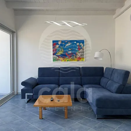Holiday home Blumarine E Vasca Jacuzzi By Cala Salento *