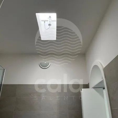 Blumarine E Vasca Jacuzzi By Cala Salento טורה לפילו