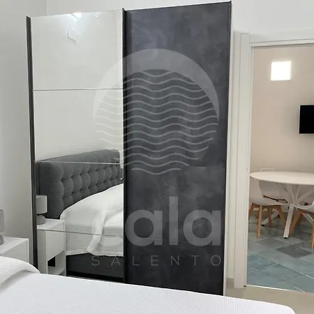 Blumarine E Vasca Jacuzzi By Cala Salento Holiday home *