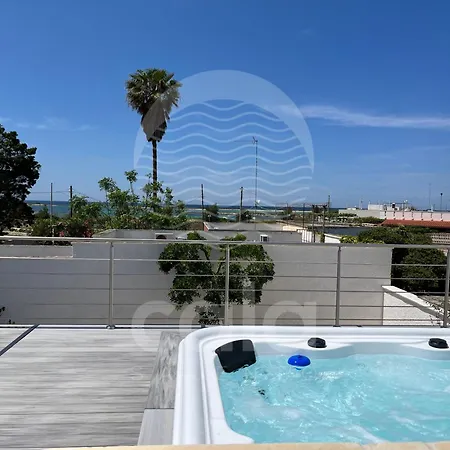 Blumarine E Vasca Jacuzzi By Cala Salento Holiday home *