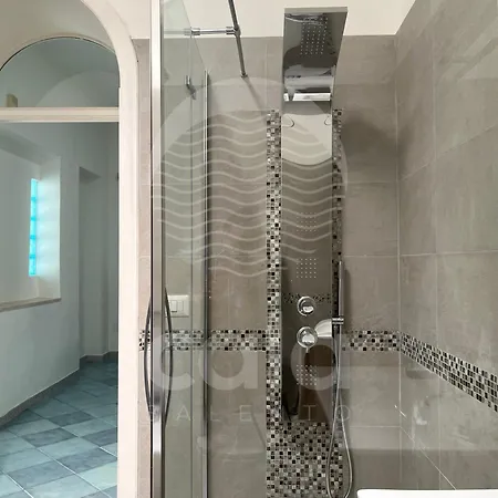 Blumarine E Vasca Jacuzzi By Cala Salento *