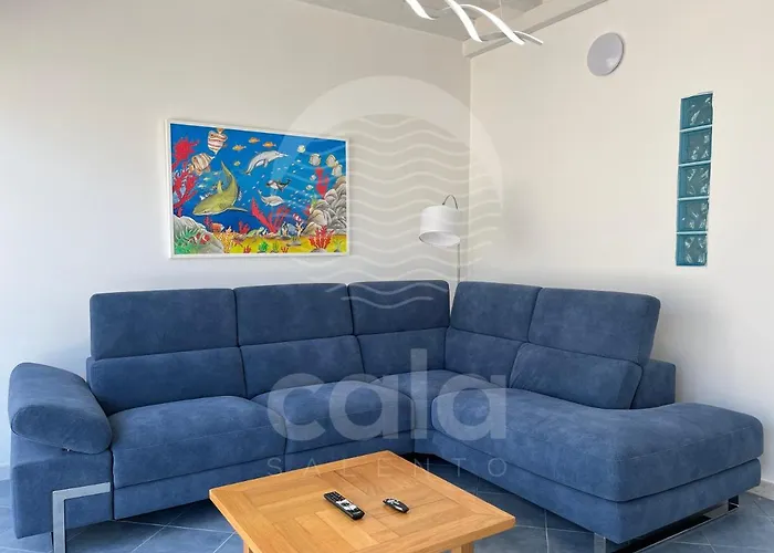 Holiday home Blumarine E Vasca Jacuzzi By Cala Salento *