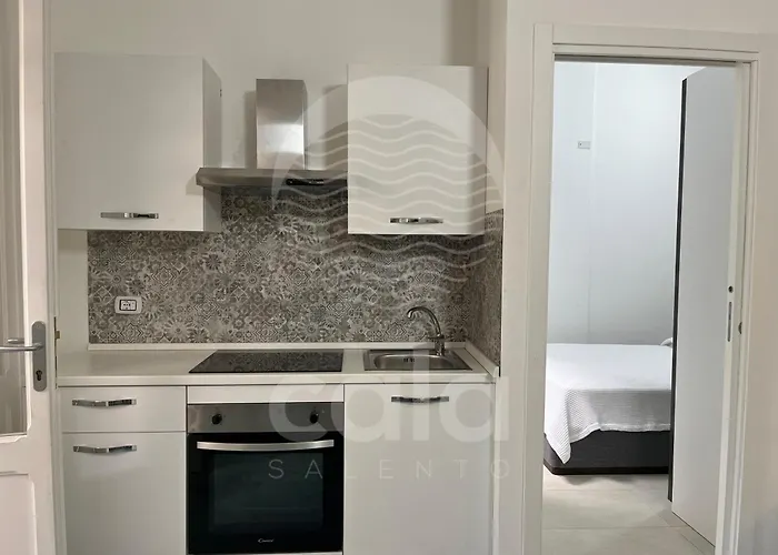 Holiday home Blumarine E Vasca Jacuzzi By Cala Salento