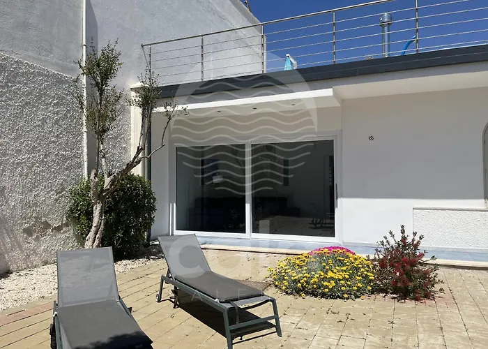 Blumarine E Vasca Jacuzzi By Cala Salento Torre Lapillo